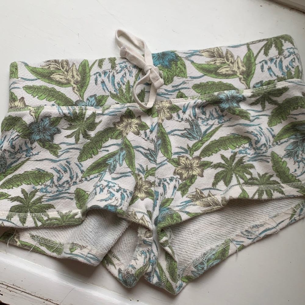 Victoria’s Secret shorts, size small